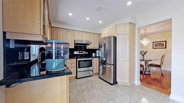 19 Croteau Cres, House detached with 4 bedrooms, 4 bathrooms and 4 parking in Vaughan ON | Image 10