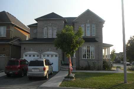 01 Gallucci Cres, House detached with 4 bedrooms, 4 bathrooms and 4 parking in Brampton ON | Image 1