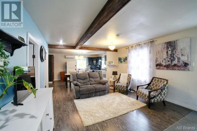 1815 Cormier, House detached with 4 bedrooms, 2 bathrooms and null parking in Beresford P NB | Image 8