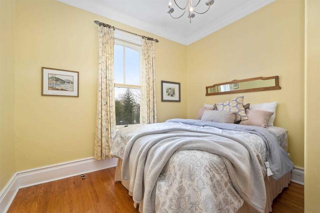 16 Colborne St W, House detached with 5 bedrooms, 4 bathrooms and 7 parking in Kawartha Lakes ON | Image 14