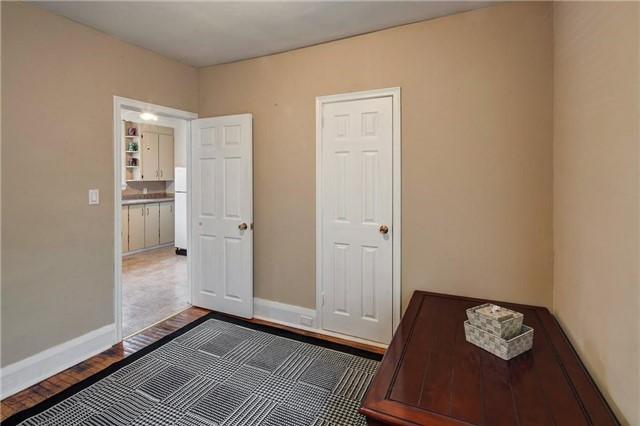 81 Hall St, House detached with 3 bedrooms, 1 bathrooms and 6 parking in Oshawa ON | Image 17