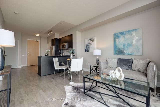 2606 - 30 Roehampton Ave N, Condo with 1 bedrooms, 1 bathrooms and 0 parking in Toronto ON | Image 5