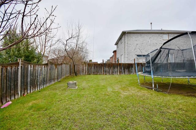 24 Mcintyre Dr, House detached with 3 bedrooms, 2 bathrooms and 3 parking in Barrie ON | Image 16