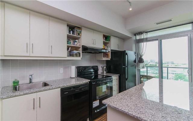 1212 - 35 Brian Peck Cres, Condo with 1 bedrooms, 1 bathrooms and 1 parking in Toronto ON | Image 3