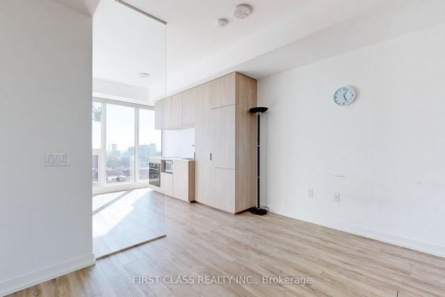 2109 - 77 Shuter St, Condo with 0 bedrooms, 1 bathrooms and 0 parking in Toronto ON | Image 4