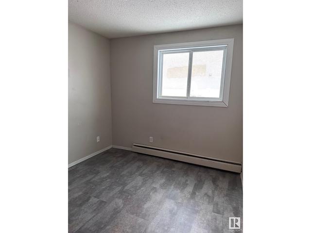 101 - 12921 127 St Nw, Condo with 3 bedrooms, 1 bathrooms and null parking in Edmonton AB | Image 6