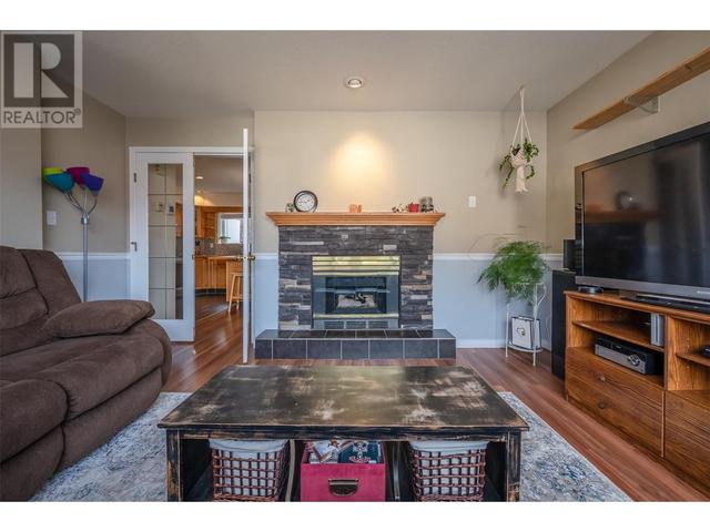 137 - 1458 Penticton Avenue, House attached with 3 bedrooms, 1 bathrooms and 1 parking in Penticton BC | Image 10