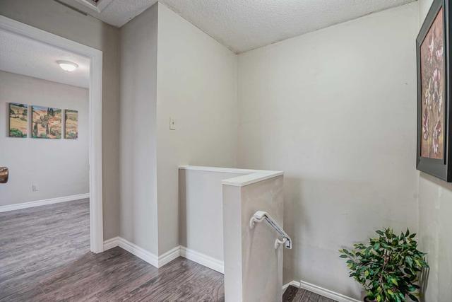 37 - 1010 Glen St, Townhouse with 3 bedrooms, 2 bathrooms and 1 parking in Oshawa ON | Image 10