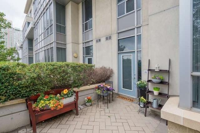 th#123 - 38 Lee Centre Dr, Townhouse with 2 bedrooms, 2 bathrooms and 1 parking in Toronto ON | Image 6