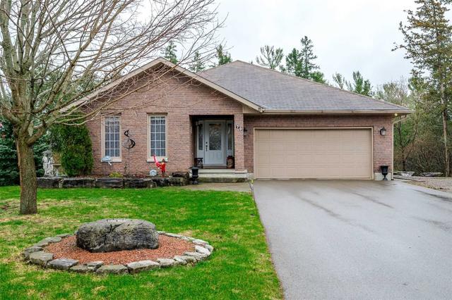 70 Cedartree Lane, House detached with 2 bedrooms, 3 bathrooms and 6 parking in Kawartha Lakes ON | Image 1