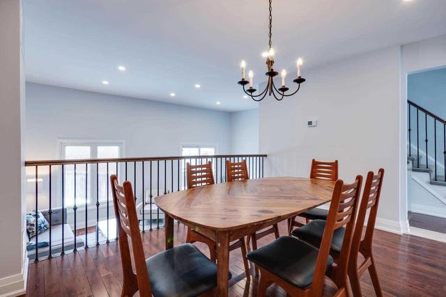 4044 Pavillion Crt, House detached with 3 bedrooms, 3 bathrooms and 2 parking in Mississauga ON | Image 5