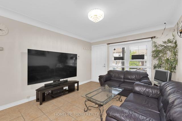 1529 Hall Ave, House detached with 3 bedrooms, 4 bathrooms and 3 parking in Windsor ON | Image 26