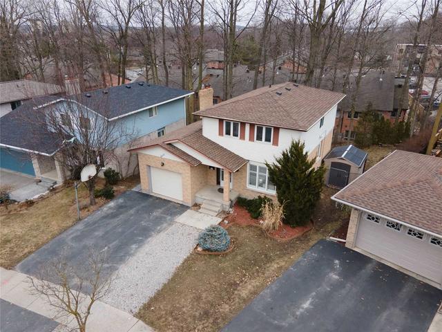 235 Southwood Dr, House detached with 3 bedrooms, 3 bathrooms and 2 parking in Kitchener ON | Image 14