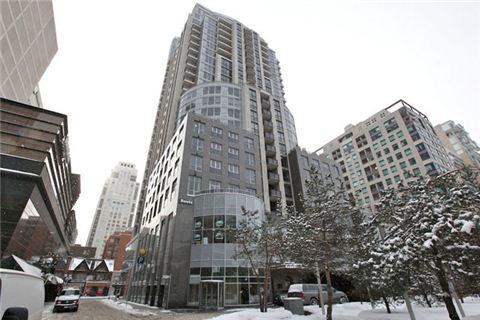 517 - 10 Bellair St, Condo with 1 bedrooms, 3 bathrooms and 2 parking in Toronto ON | Image 1