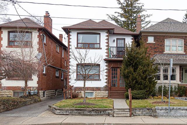 54 Mcnairn Ave, House detached with 4 bedrooms, 2 bathrooms and 4 parking in Toronto ON | Image 1