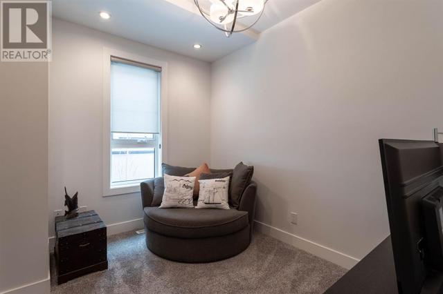102, - 2410 1 Street Sw, Condo with 3 bedrooms, 2 bathrooms and 1 parking in Calgary AB | Image 14