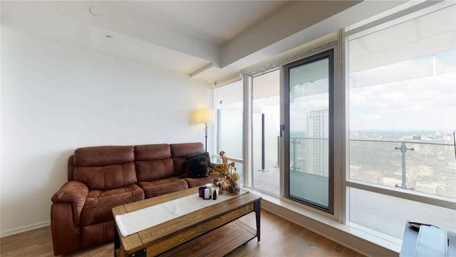5010 - 1 Bloor St E, Condo with 1 bedrooms, 2 bathrooms and 0 parking in Toronto ON | Image 15