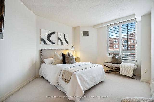 711 - 2727 Yonge St, Condo with 2 bedrooms, 2 bathrooms and 2 parking in Toronto ON | Image 27