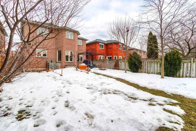 504 Amanda Cres, House detached with 4 bedrooms, 4 bathrooms and 4 parking in Burlington ON | Image 24