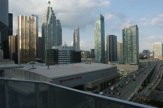 1405 - 100 Harbour St, Condo with 1 bedrooms, 1 bathrooms and null parking in Toronto ON | Image 14