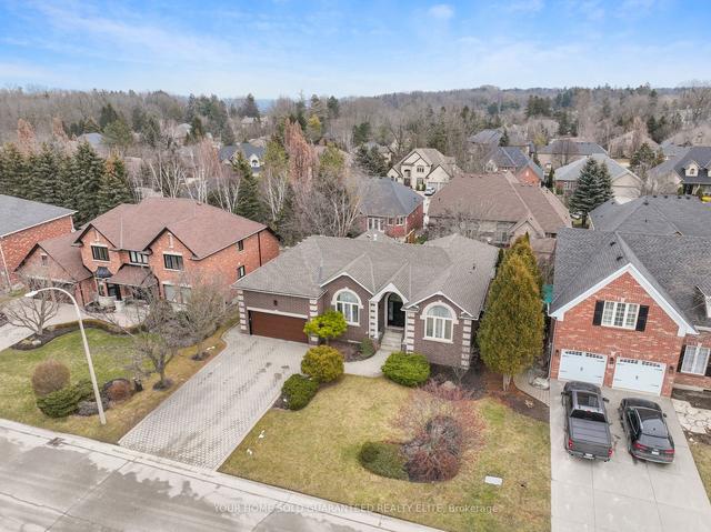 270 Deercreek Dr, House detached with 2 bedrooms, 3 bathrooms and 8 parking in Hamilton ON | Image 29