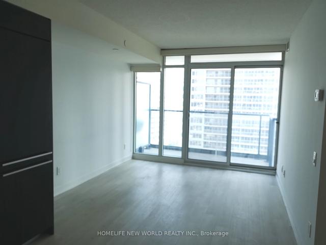 1601 - 70 Queens Wharf Rd, Condo with 1 bedrooms, 1 bathrooms and 0 parking in Toronto ON | Image 3