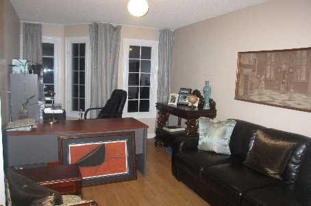 35 - 151 Townsgate Dr, Townhouse with 3 bedrooms, 4 bathrooms and 1 parking in Vaughan ON | Image 4