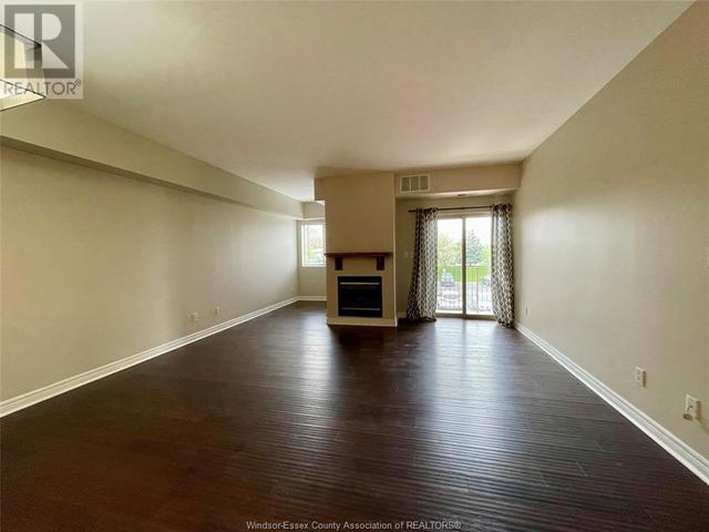 213 - 5995 Ellis, Condo with 2 bedrooms, 2 bathrooms and null parking in LaSalle ON | Image 2