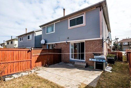 81 Ural Circ, House attached with 3 bedrooms, 3 bathrooms and 3 parking in Brampton ON | Image 20