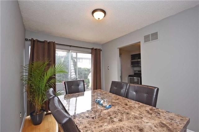 86 - 2605 Woodchester Dr, Townhouse with 3 bedrooms, 3 bathrooms and 1 parking in Mississauga ON | Image 3