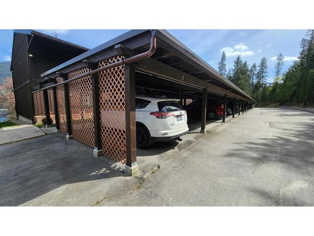 1 - 1691 Highway 3a, Condo with 1 bedrooms, 1 bathrooms and 1 parking in Central Kootenay F BC | Image 23