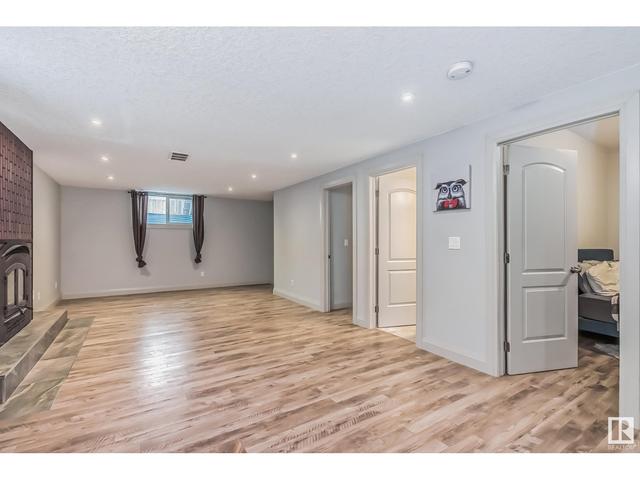 3240 151 Av Nw, House detached with 5 bedrooms, 3 bathrooms and null parking in Edmonton AB | Image 28