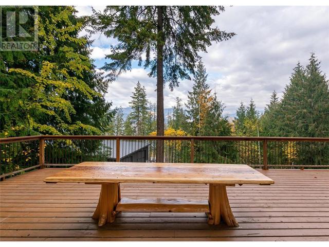 2611 Duncan Road, House detached with 5 bedrooms, 3 bathrooms and 2 parking in Columbia Shuswap C BC | Image 72