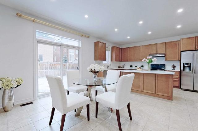 66 Kentland St, House detached with 5 bedrooms, 4 bathrooms and 6 parking in Markham ON | Image 8