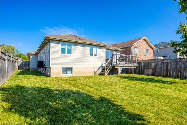 439 Grandtrunk Avenue, House detached with 3 bedrooms, 3 bathrooms and 6 parking in Kingston ON | Image 5
