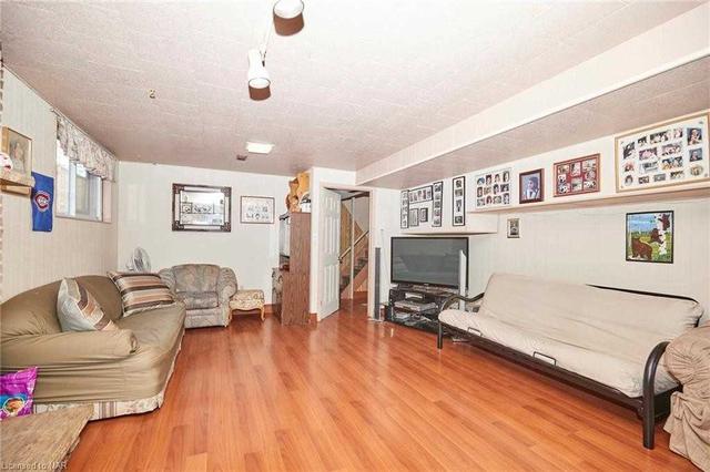 56 Sunnylea Dr, House detached with 3 bedrooms, 2 bathrooms and 3 parking in St. Catharines ON | Image 20