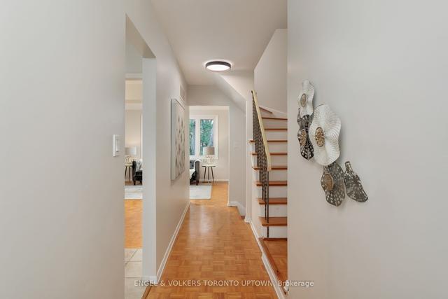 25 Stonedale Plwy, Townhouse with 3 bedrooms, 3 bathrooms and 2 parking in Toronto ON | Image 6
