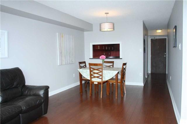 1106 - 2365 Kennedy Rd, Condo with 2 bedrooms, 2 bathrooms and 1 parking in Toronto ON | Image 6