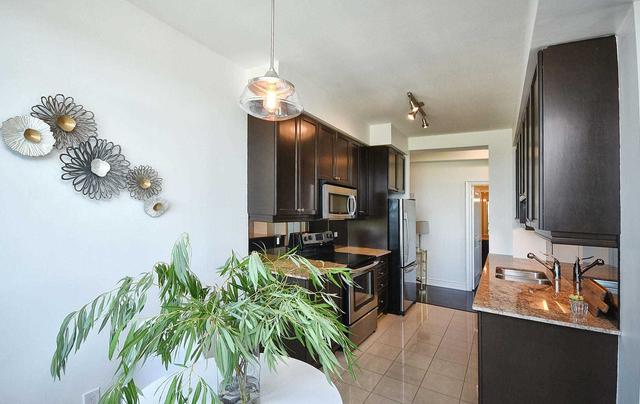 1012 - 10 Bloorview Pl, Condo with 2 bedrooms, 2 bathrooms and 2 parking in Toronto ON | Image 9