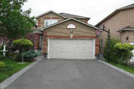 8 Tumbleweed Tr, House detached with 3 bedrooms, 4 bathrooms and 2 parking in Brampton ON | Image 1