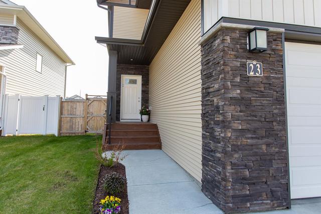 23 Traynor Close, House detached with 4 bedrooms, 3 bathrooms and 4 parking in Red Deer AB | Image 2