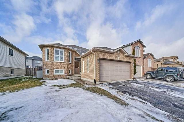 32 Goodwin Ave, House detached with 3 bedrooms, 3 bathrooms and 4 parking in Clarington ON | Image 1