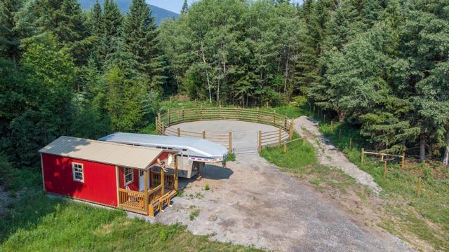 8202 Highway 3/93, Home with 0 bedrooms, 0 bathrooms and null parking in East Kootenay C BC | Image 7