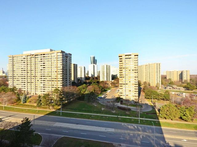 1210 - 20 Mississauga Valley Blvd, Condo with 3 bedrooms, 2 bathrooms and 1 parking in Mississauga ON | Image 28