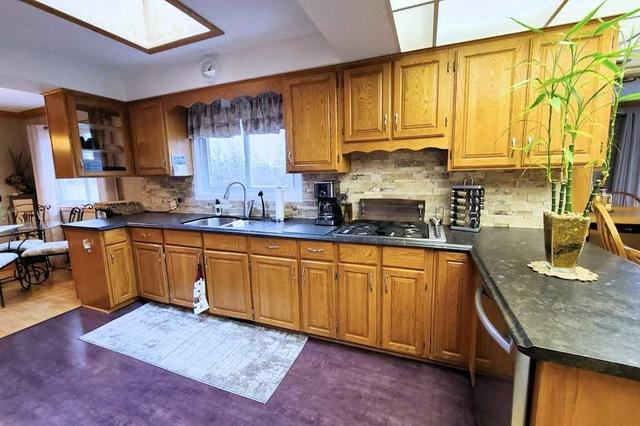 9200 Schisler Rd, House detached with 2 bedrooms, 2 bathrooms and 28 parking in Niagara Falls ON | Image 3