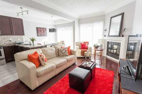 08 Edhouse Ave, House attached with 3 bedrooms, 3 bathrooms and 1 parking in Toronto ON | Image 2
