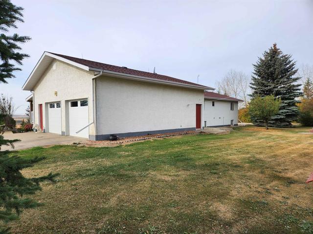 26116 Township Road 390, House detached with 4 bedrooms, 4 bathrooms and 6 parking in Lacombe County AB | Image 4
