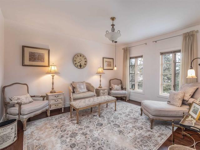 10 Elmira Crt, House detached with 5 bedrooms, 5 bathrooms and 6 parking in Toronto ON | Image 19