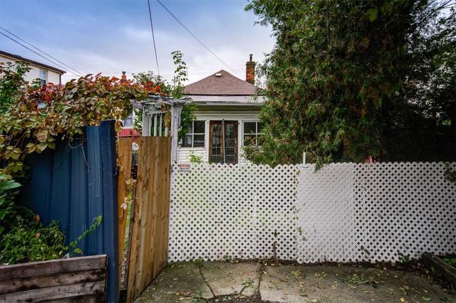 220 Paling Ave, House detached with 3 bedrooms, 1 bathrooms and 2 parking in Hamilton ON | Image 30