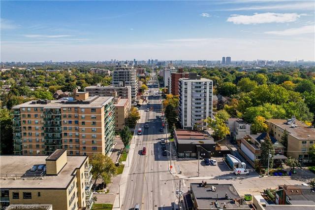 809 - 398 Eglinton Avenue E, House attached with 1 bedrooms, 1 bathrooms and 1 parking in Toronto ON | Image 30